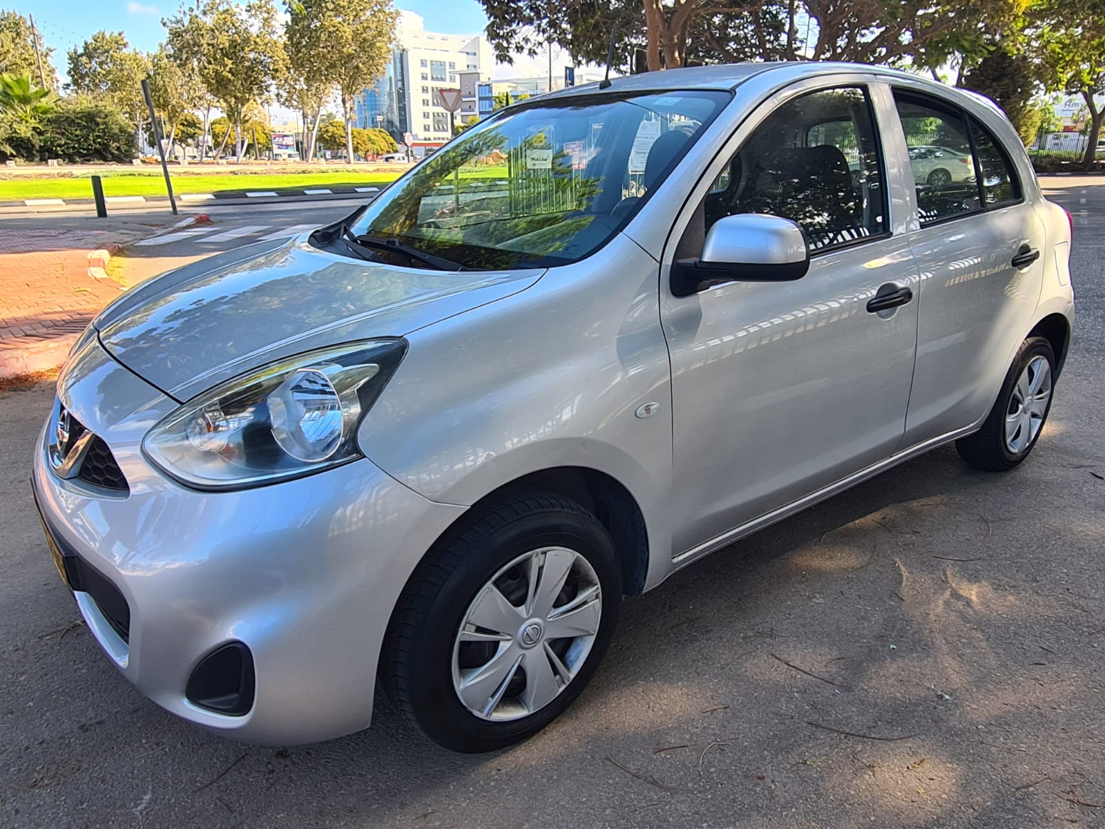 ניסן מיקרה 2017