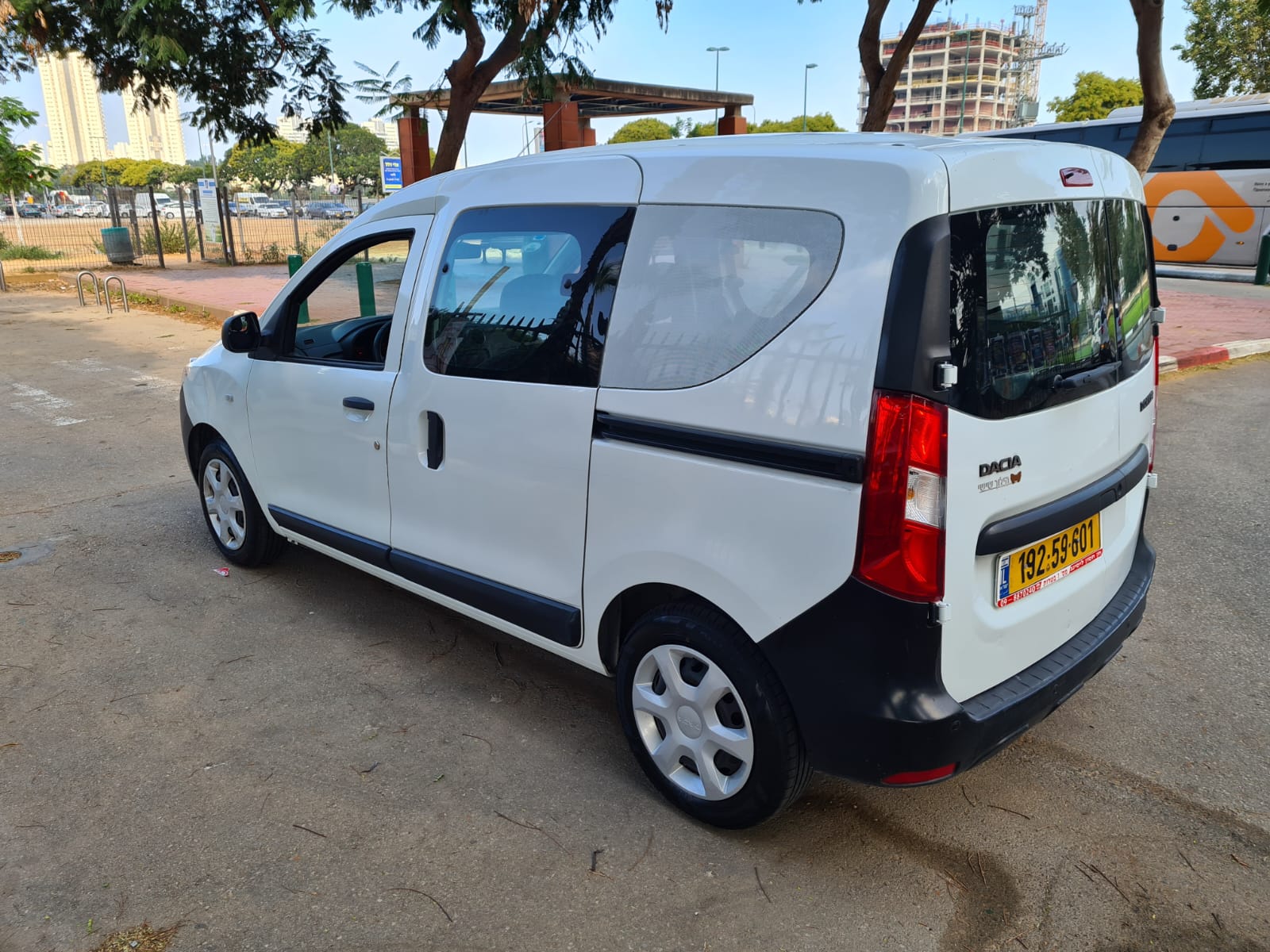 דאצ’יה דוקר 2017