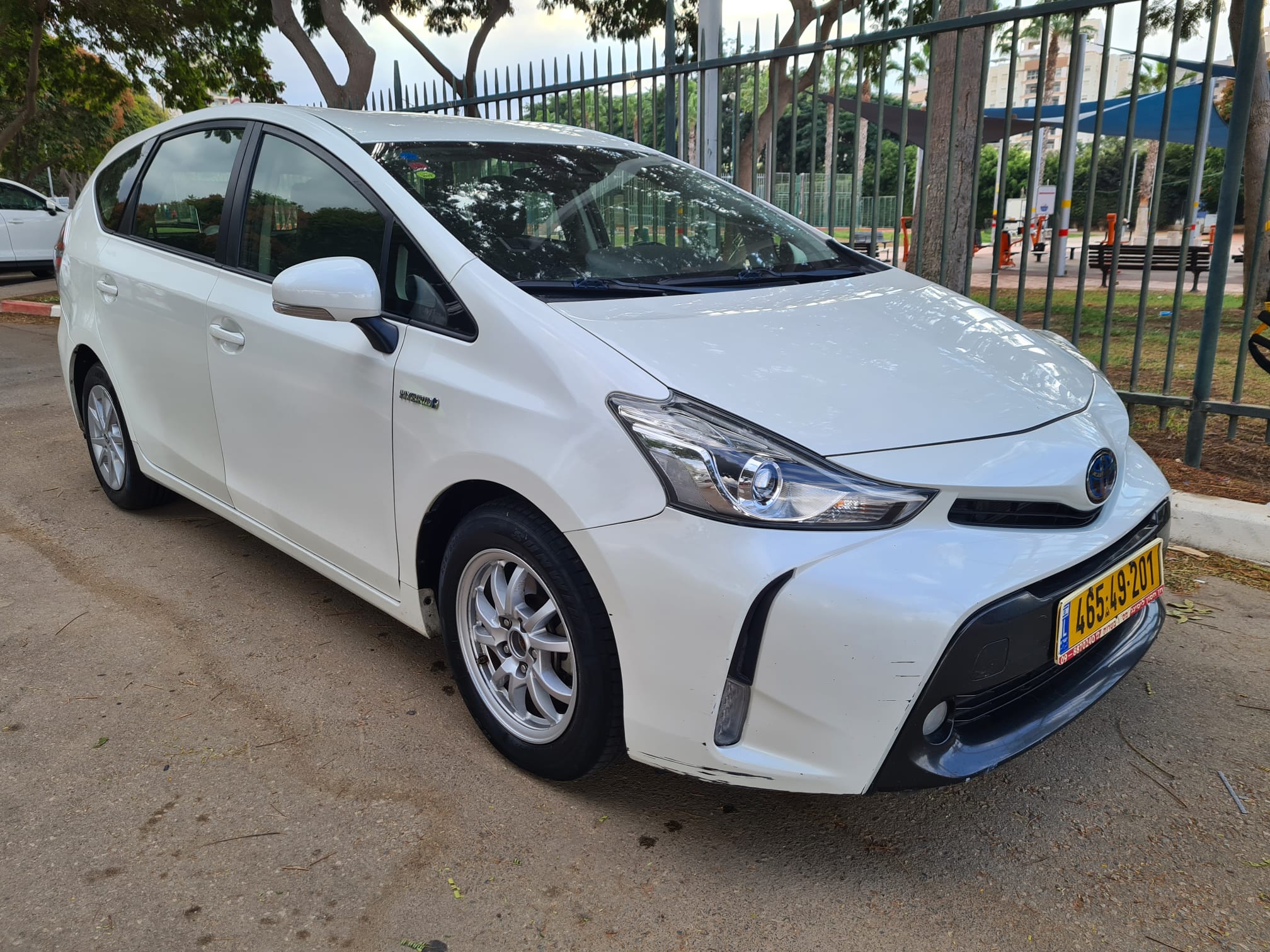 טויוטה פריוס פלוס