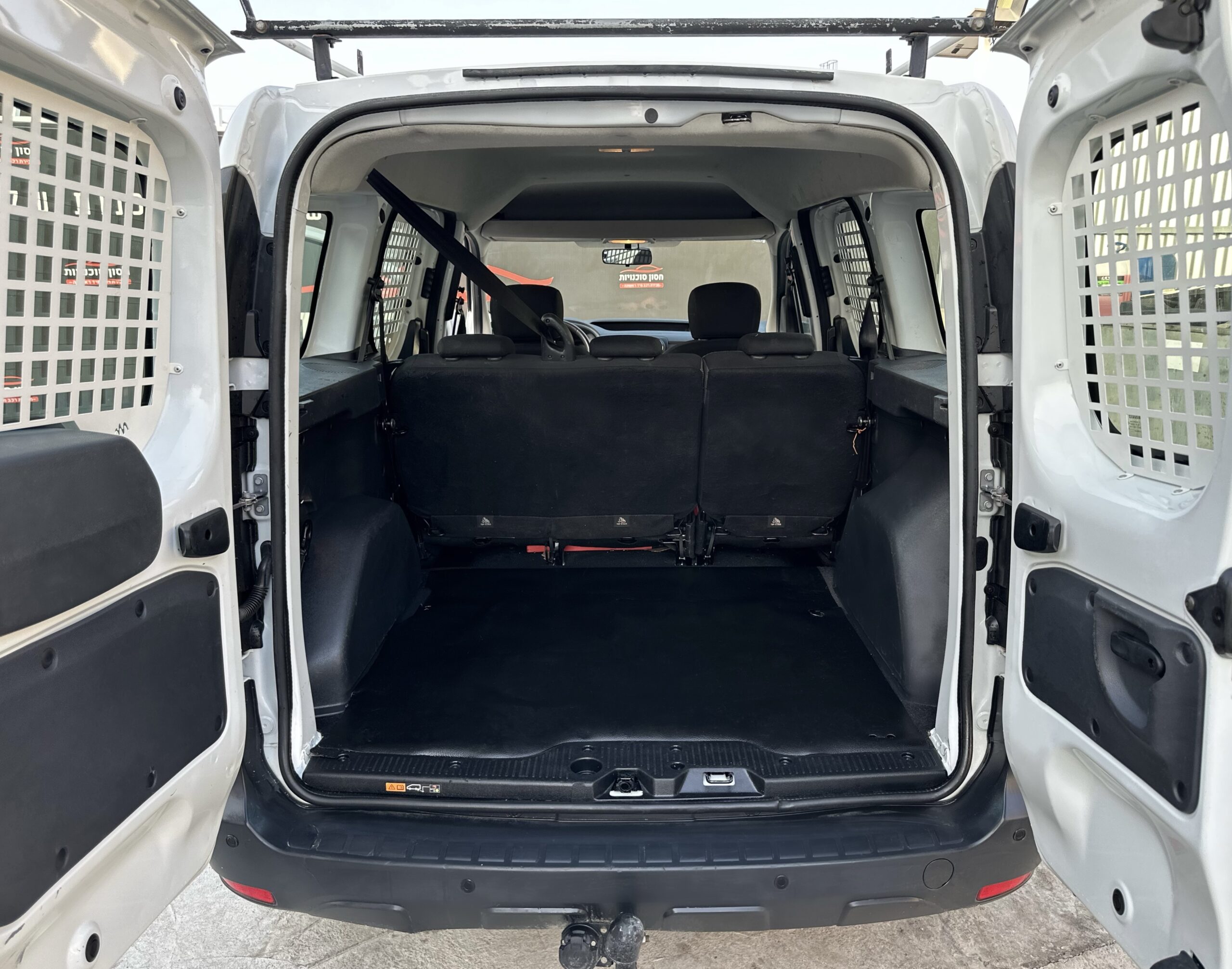 דאצ’יה DOKKER