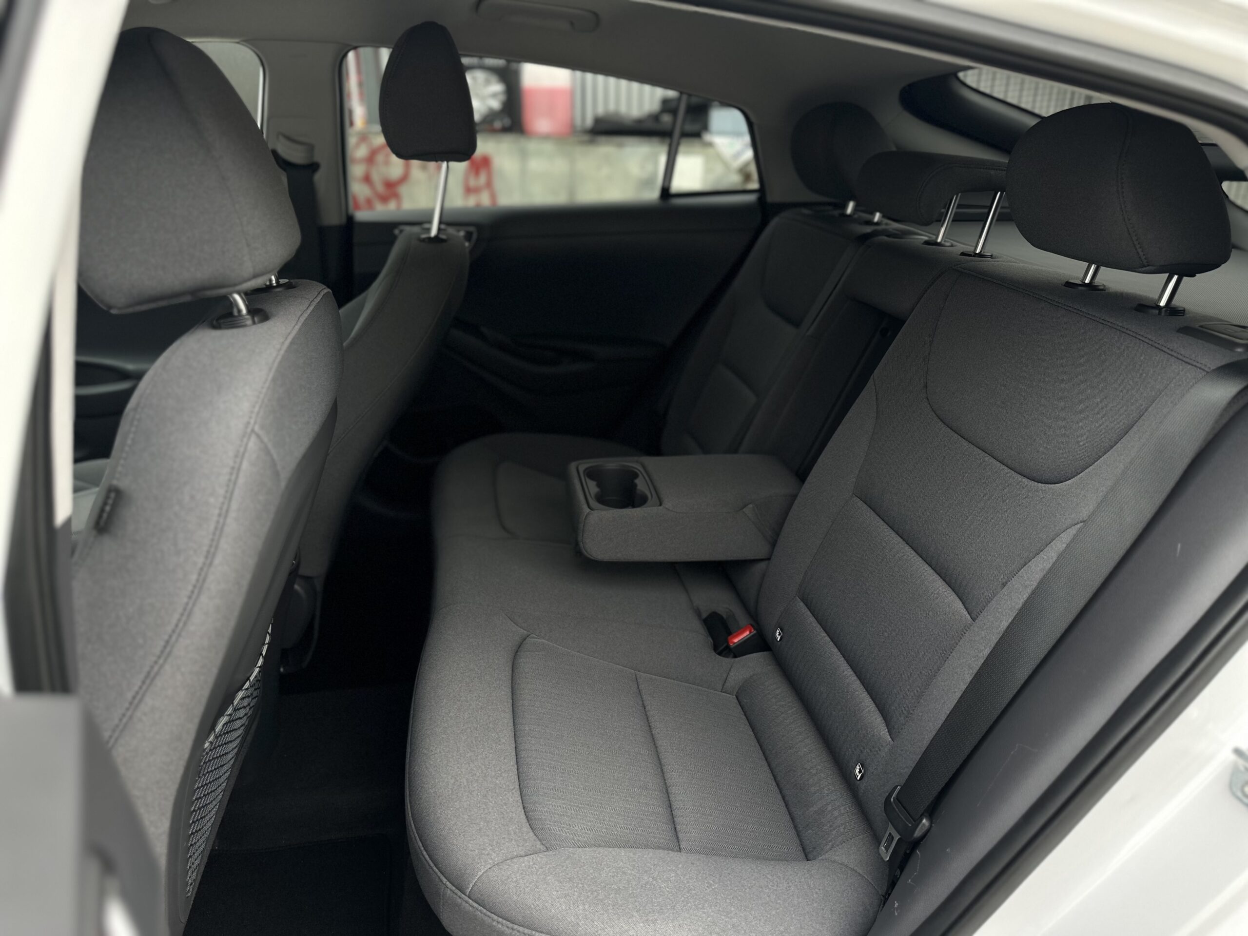 יונדאי IONIQ הייבריד