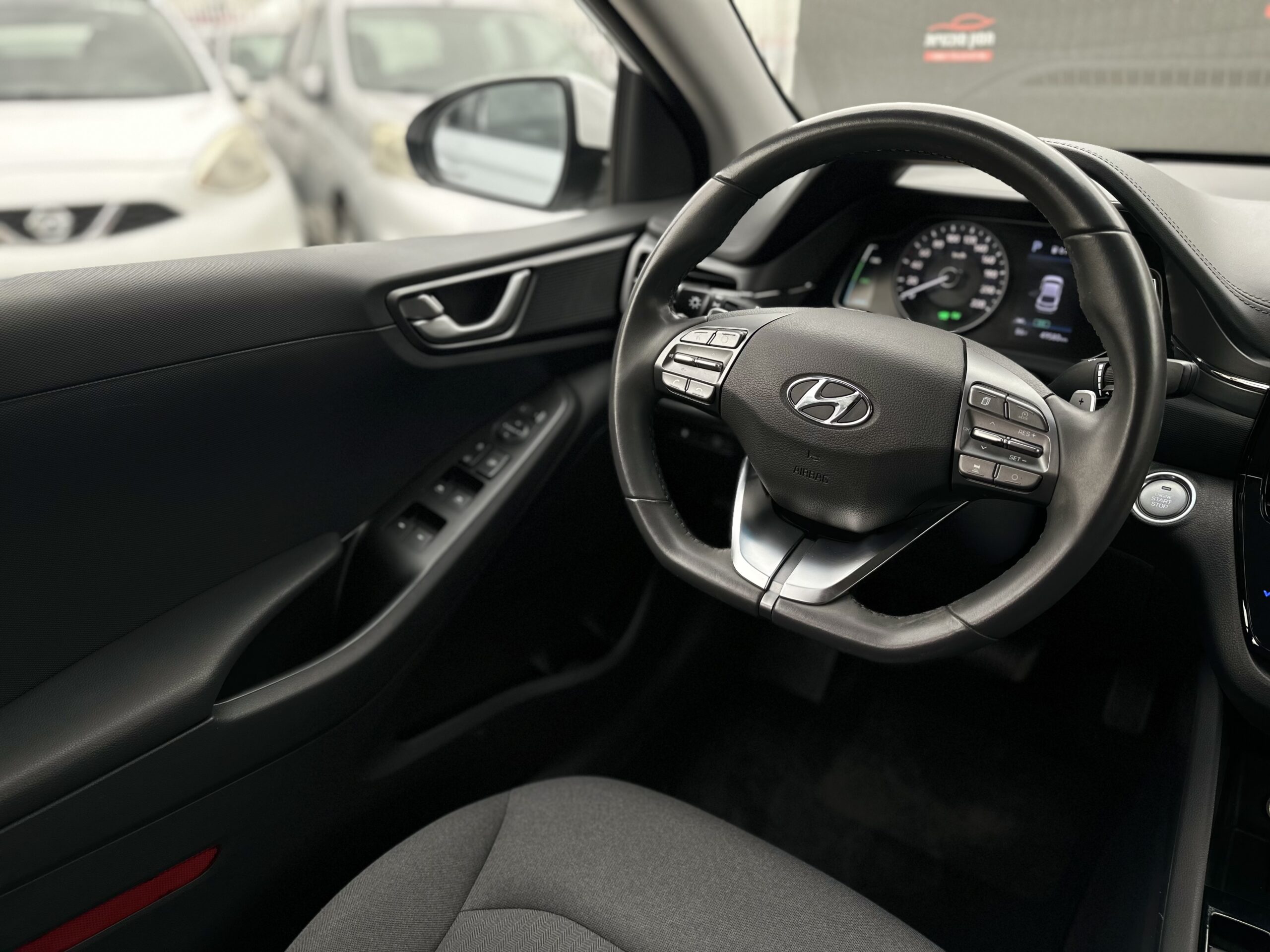 יונדאי IONIQ הייבריד