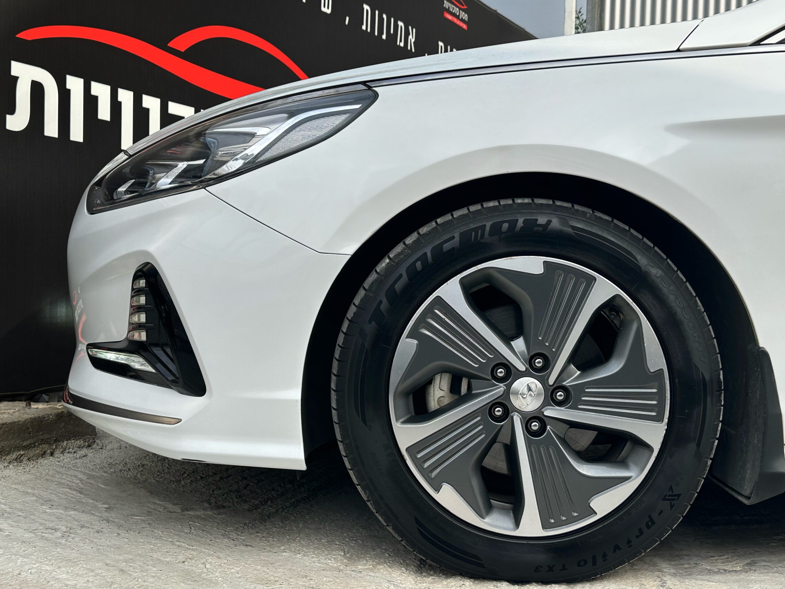 יונדאי סונטה HYBRID