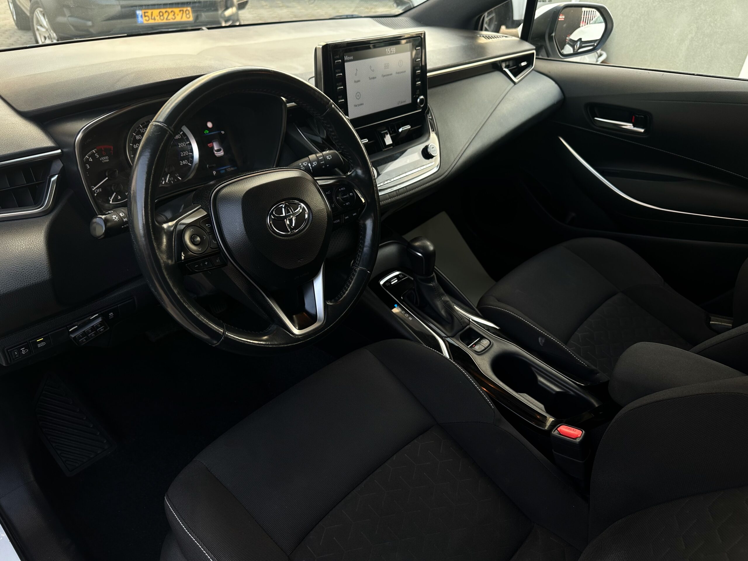 טויוטה קורולה SPACE היברייד